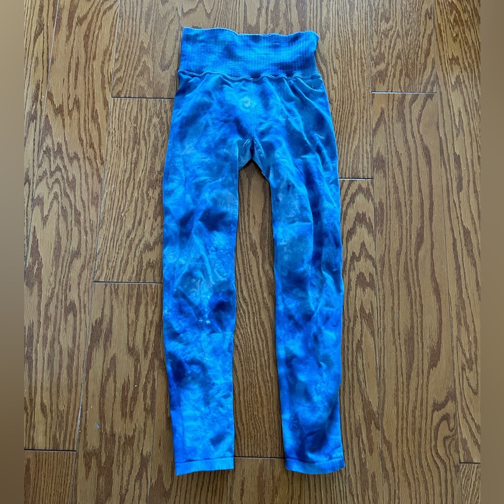 Free people tie dye leggings